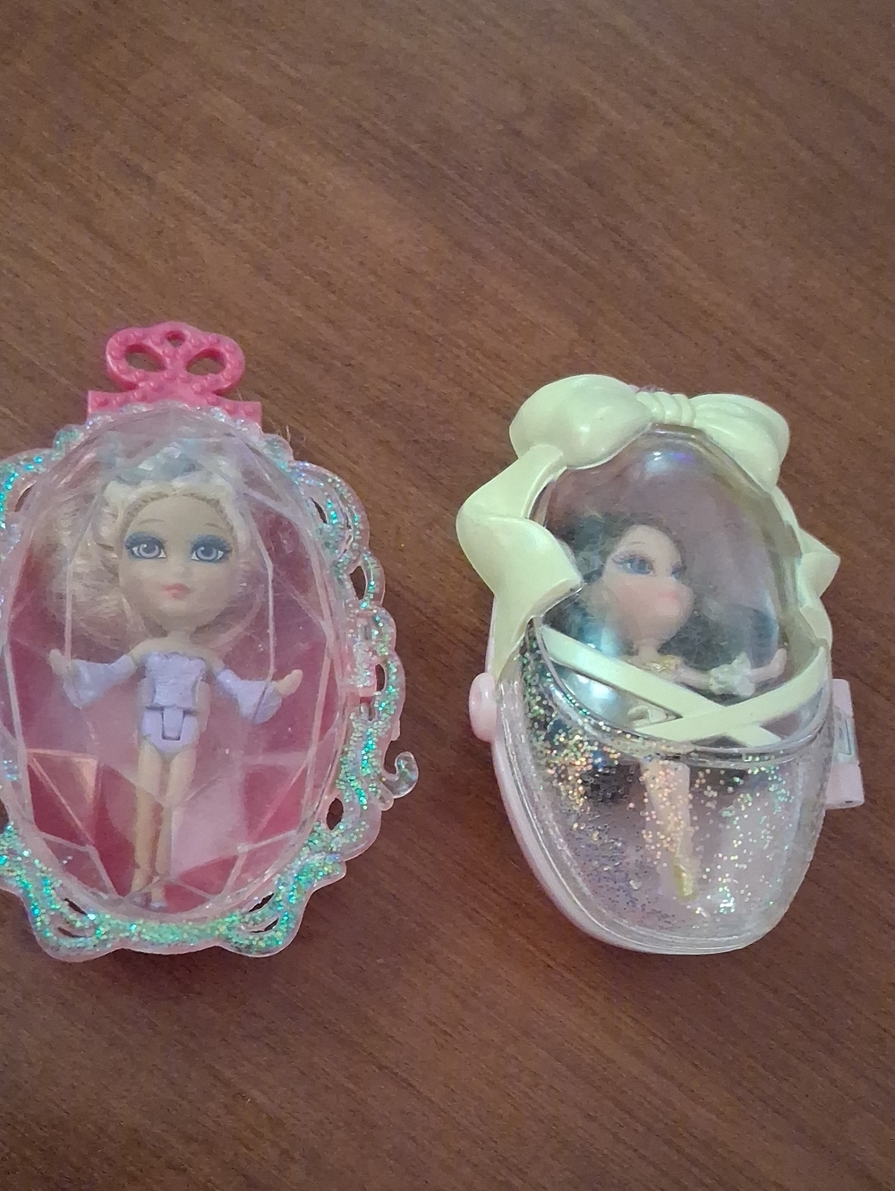 2 Peek A Boo Barbie Dolls Mini 2" Dolls Collectible 2007 Mattel Cute